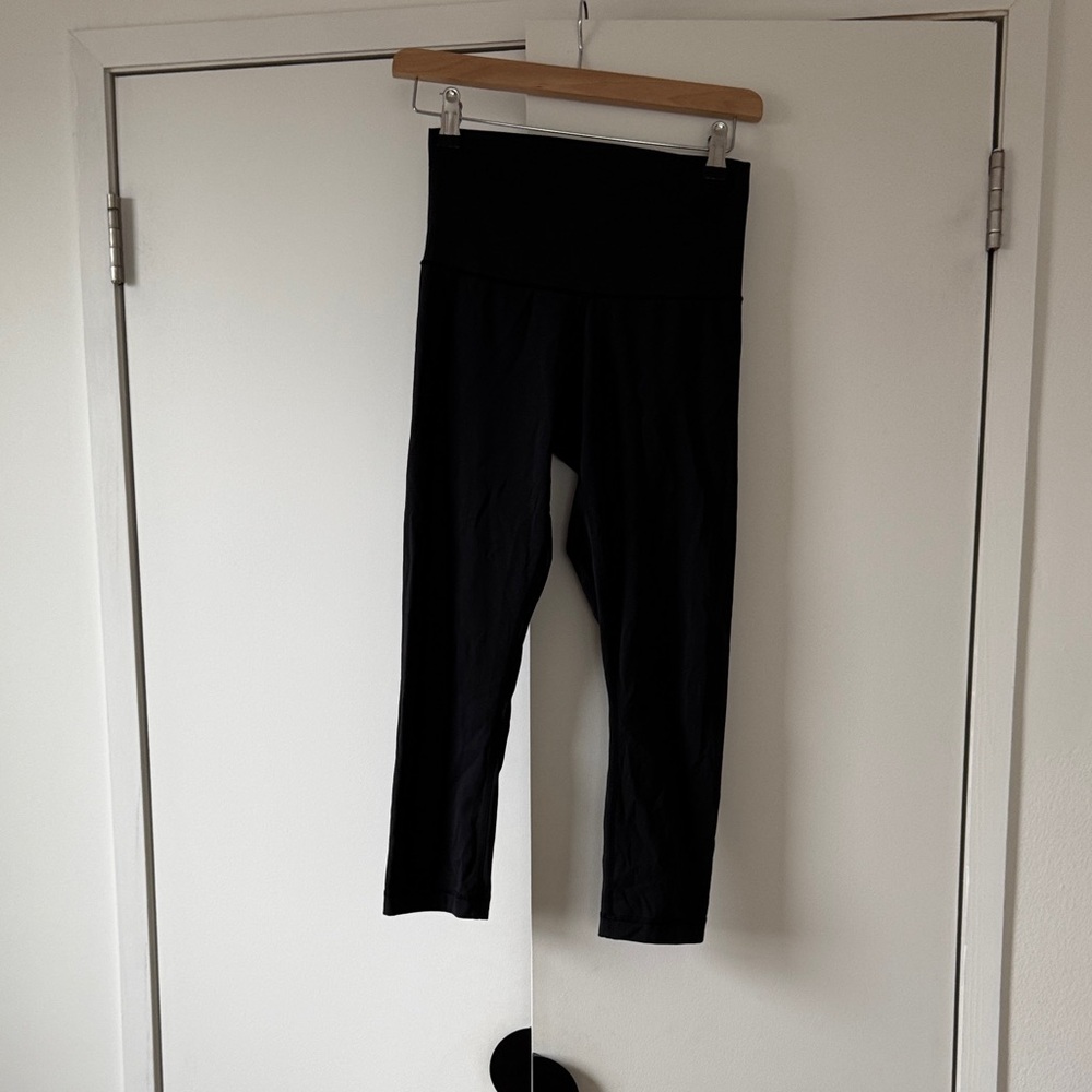 Lululemon Black High-Waisted Cropped Leggings